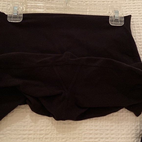 Lululemon Wunder Under Pant (Roll Down) in Black - Picture 11 of 12